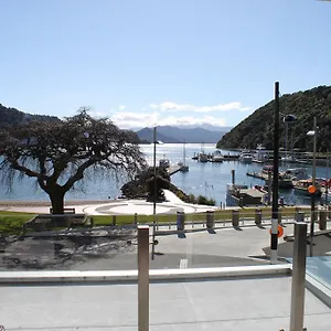  Apartment Waterfront Oxley's Luxury